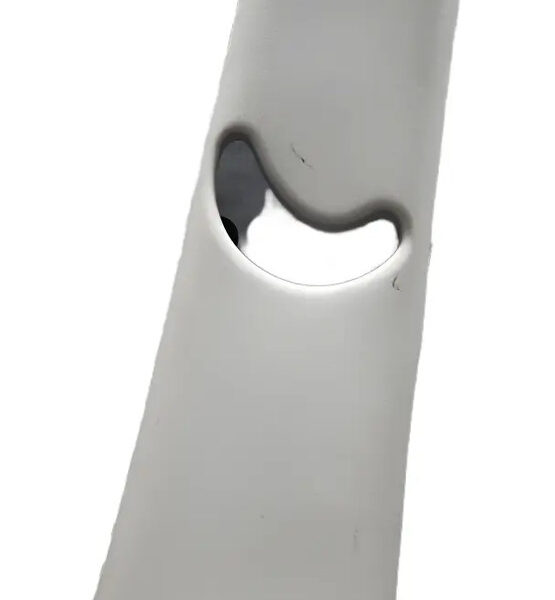Cobertor Tapa Cinturón Paral Lateral Poste Der Nissan March