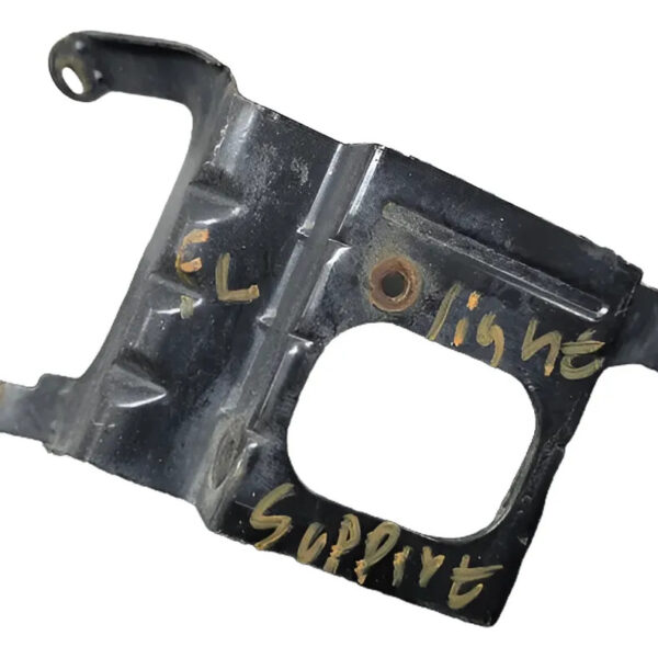 Soporte exploradora antiniebla Izq Chevrolet Optra 1.4 2005 MT