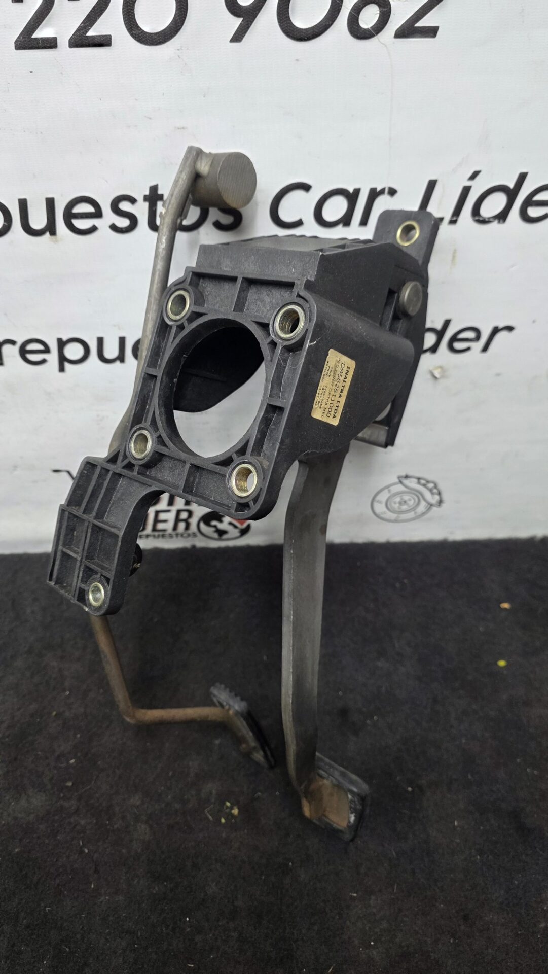 Pedal Freno y acelerador Chevrolet Optra 1.4 2005 MT