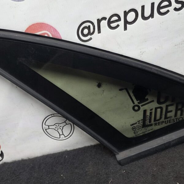 Vidrio Triangulo Puerta Trasera Izquierda Chevrolet Optra 1.4 2005 MT