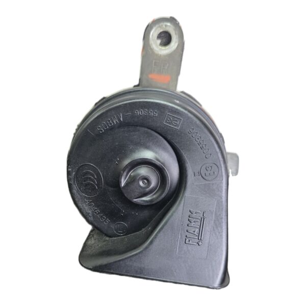 Pito Corneta Con Base Derecho Chevrolet Aveo GT 1.6 2011 MT