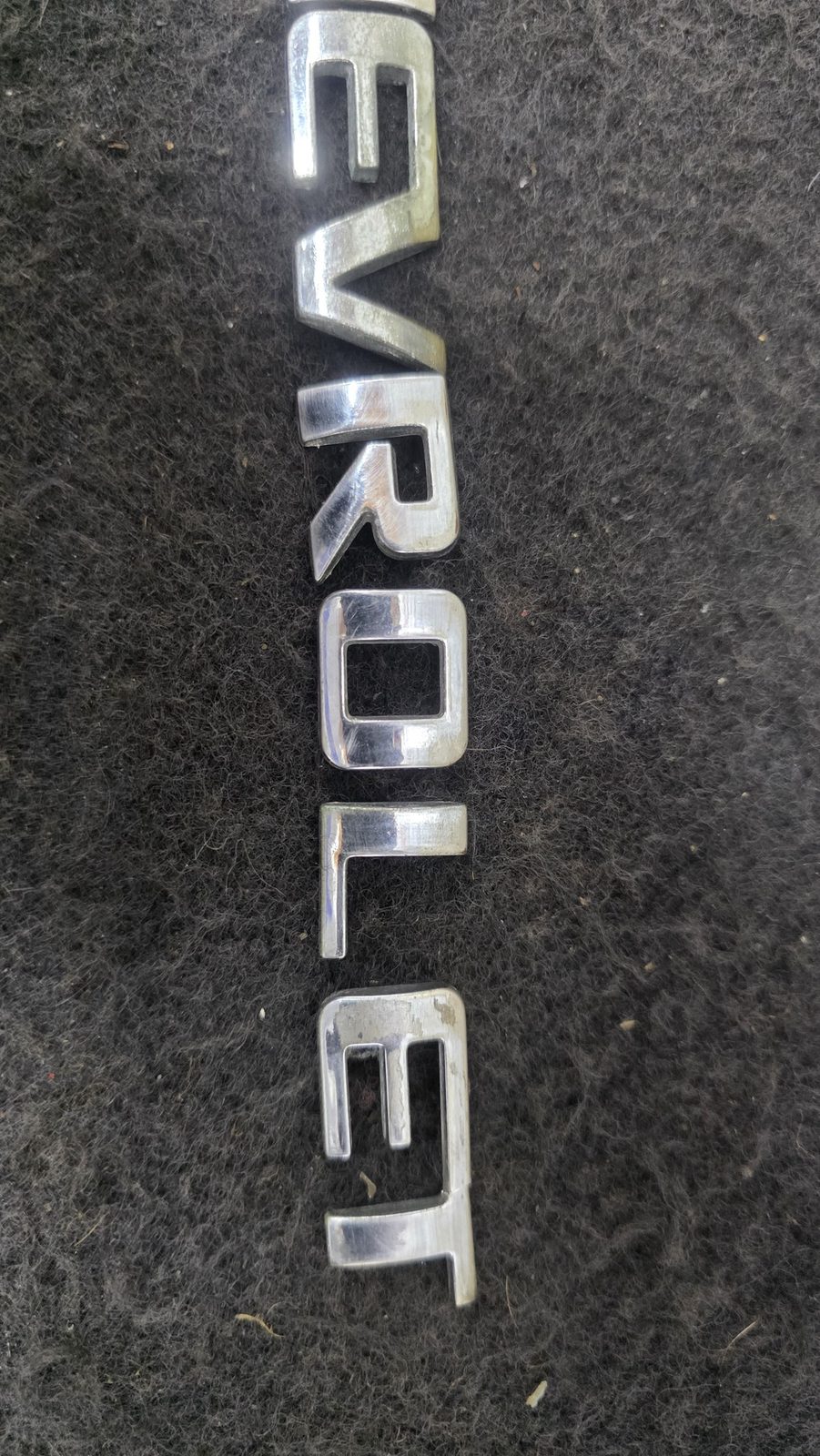 Emblema Trasero CHEVROLET Chevrolet Aveo GT 1.6 2011 MT