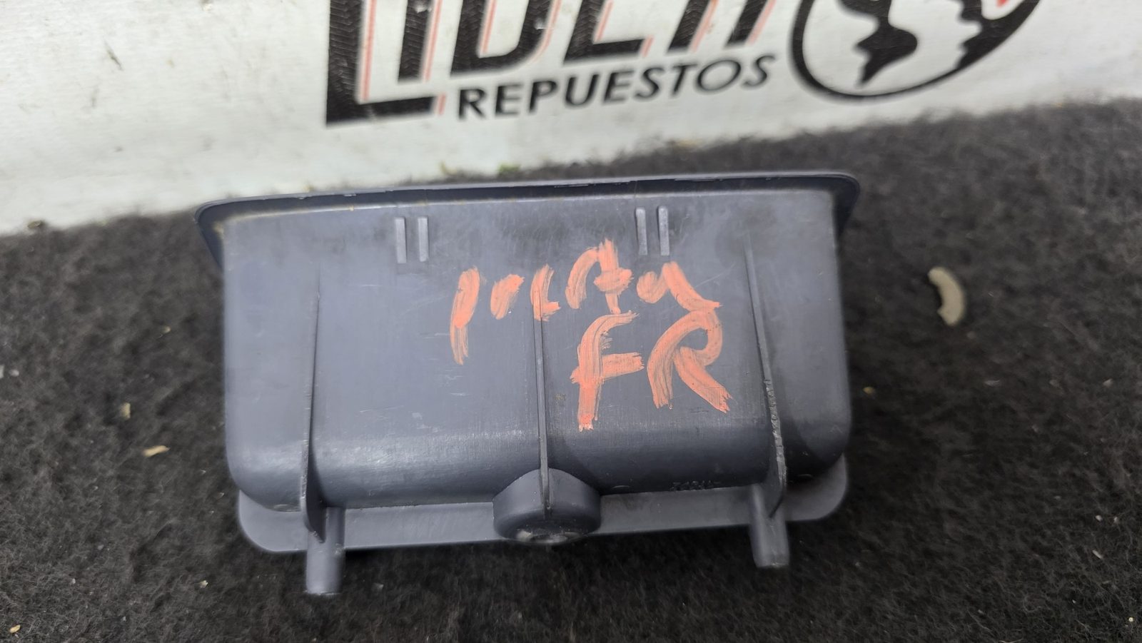 Manija Agarradera cartera puerta Daihatsu Terios 1.3 1998 MT