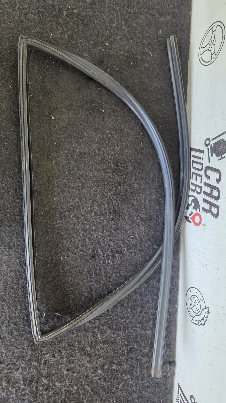 Empaque Vidrio Puerta Trasera Mazda 323 1.3 1989 MT