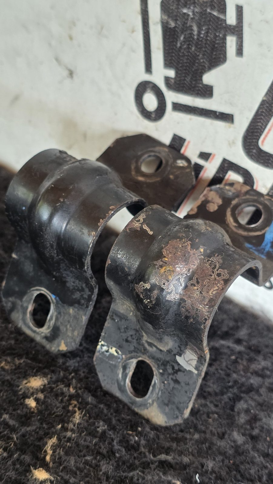 Base Buje Barra Estabilizadora Delantero x2 Chevrolet Aveo GT 1.6 2011 MT