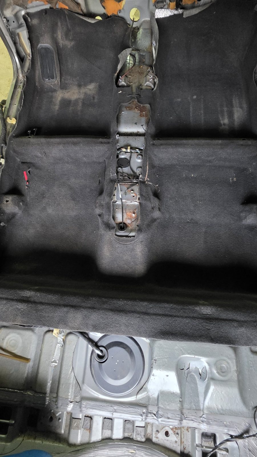 Piso Alfombra Tapete cabina Chevrolet Aveo GT 1.6 2011 MT