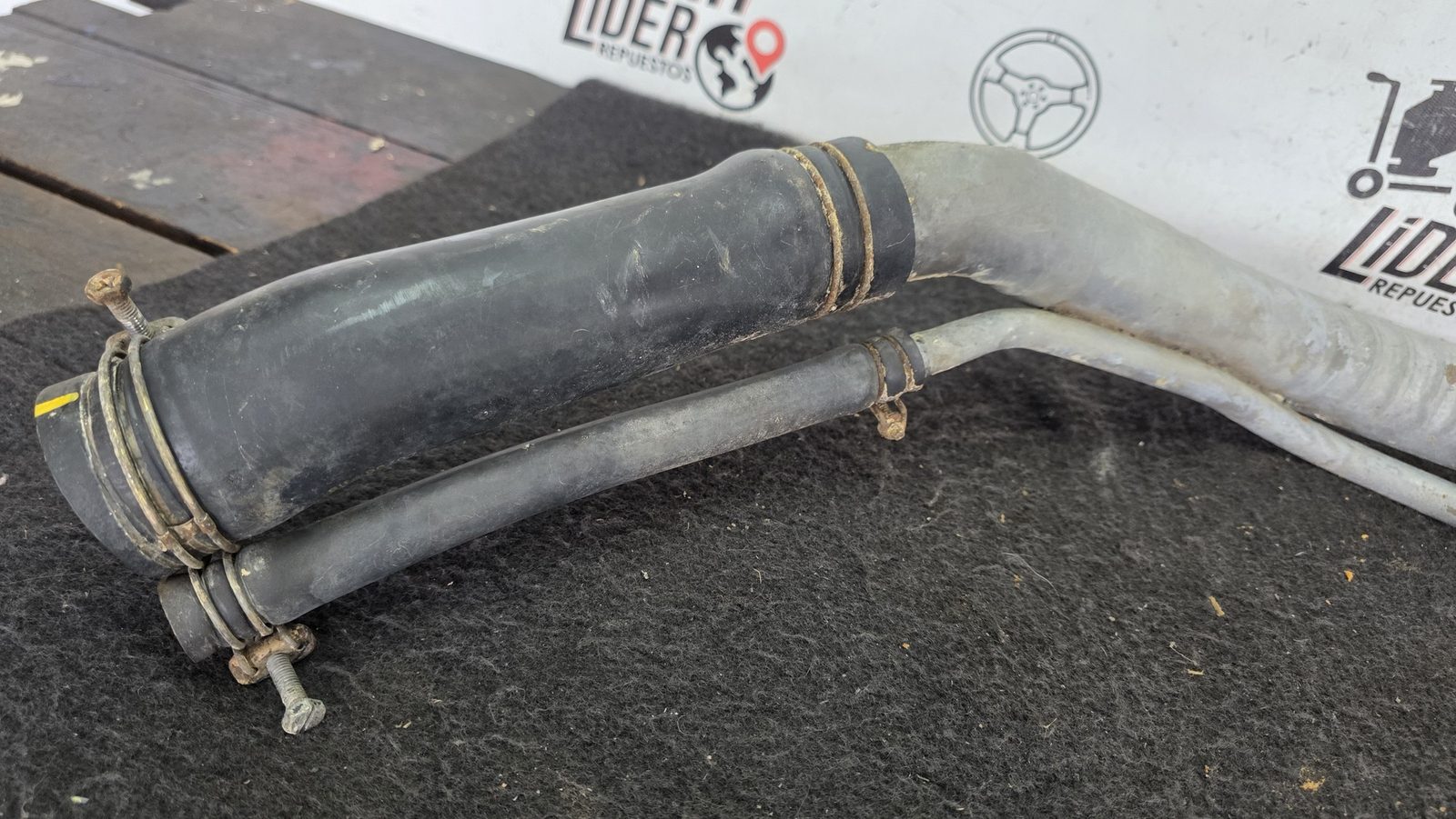 Tubo Llenado Combustible Gasolina Mazda 323 1.3 1989 MT