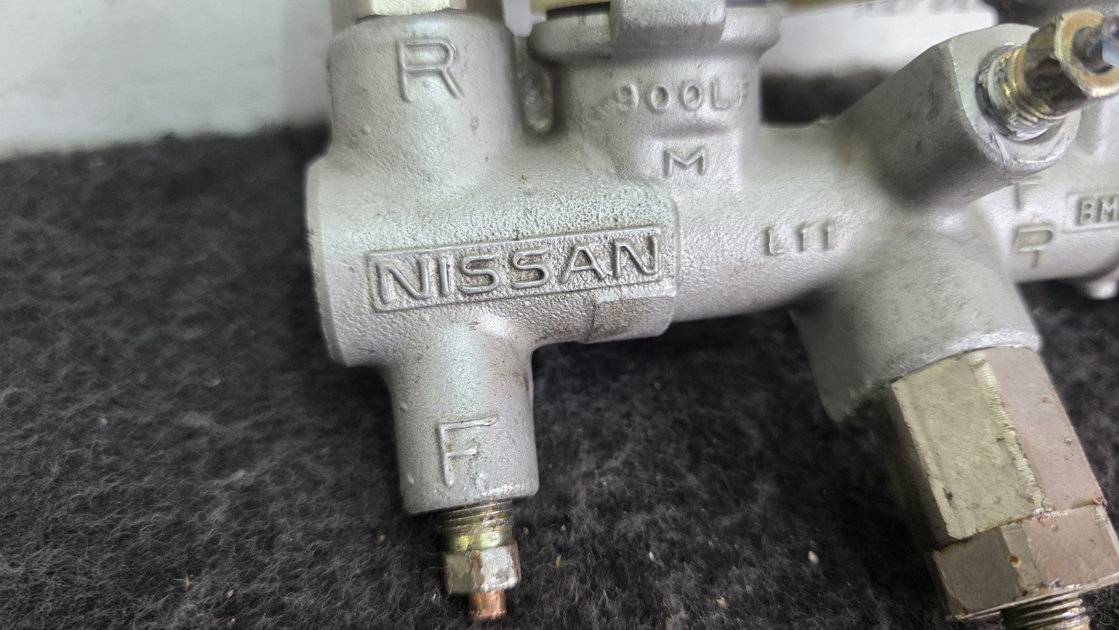 Bomba De Frenos Principal con tarro y tapa Nissan Sentra B13 1.6 1994 MT
