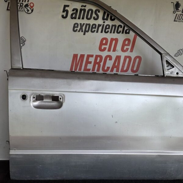 Puerta Delantera Derecha Mazda 323 HB 1.3 1989 MT