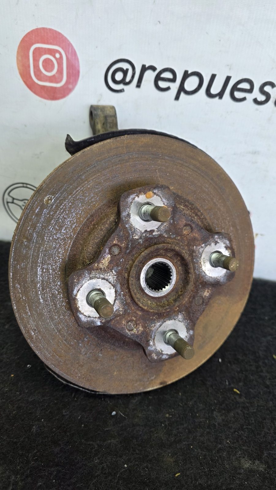 Porta Magueta Delan Izq Con Rodamiento Mazda 323 1.3 1989 MT