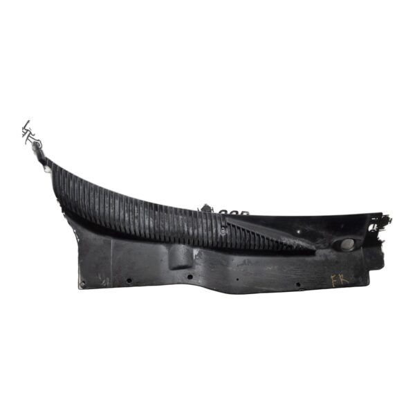 Cobertor derecho Rejilla Brazos Plumilla Nissan Sentra 1.6 1994 MT