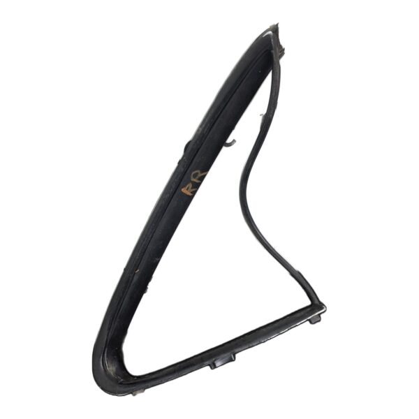 Empaque Vidrio Trasero Der Triangulo Nissan Sentra B13 1.6 1994 MT