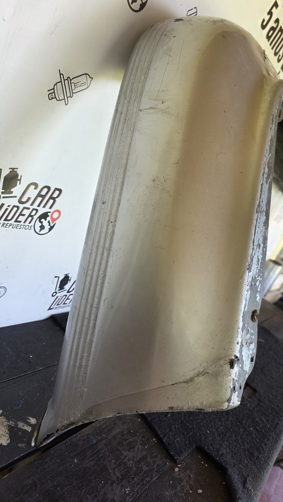 Bumper Trasero Nissan Sentra 1.6 1994 MT