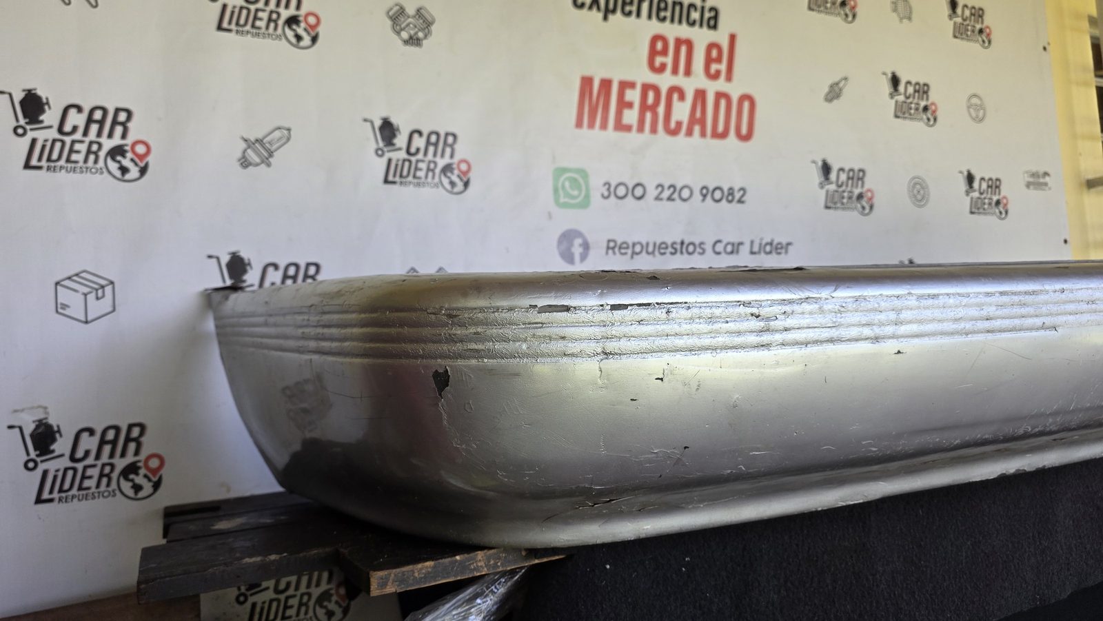 Bumper Trasero Nissan Sentra 1.6 1994 MT