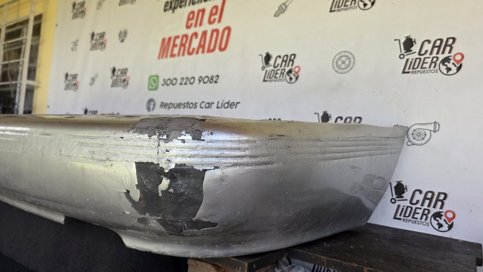 Bumper Trasero Nissan Sentra 1.6 1994 MT