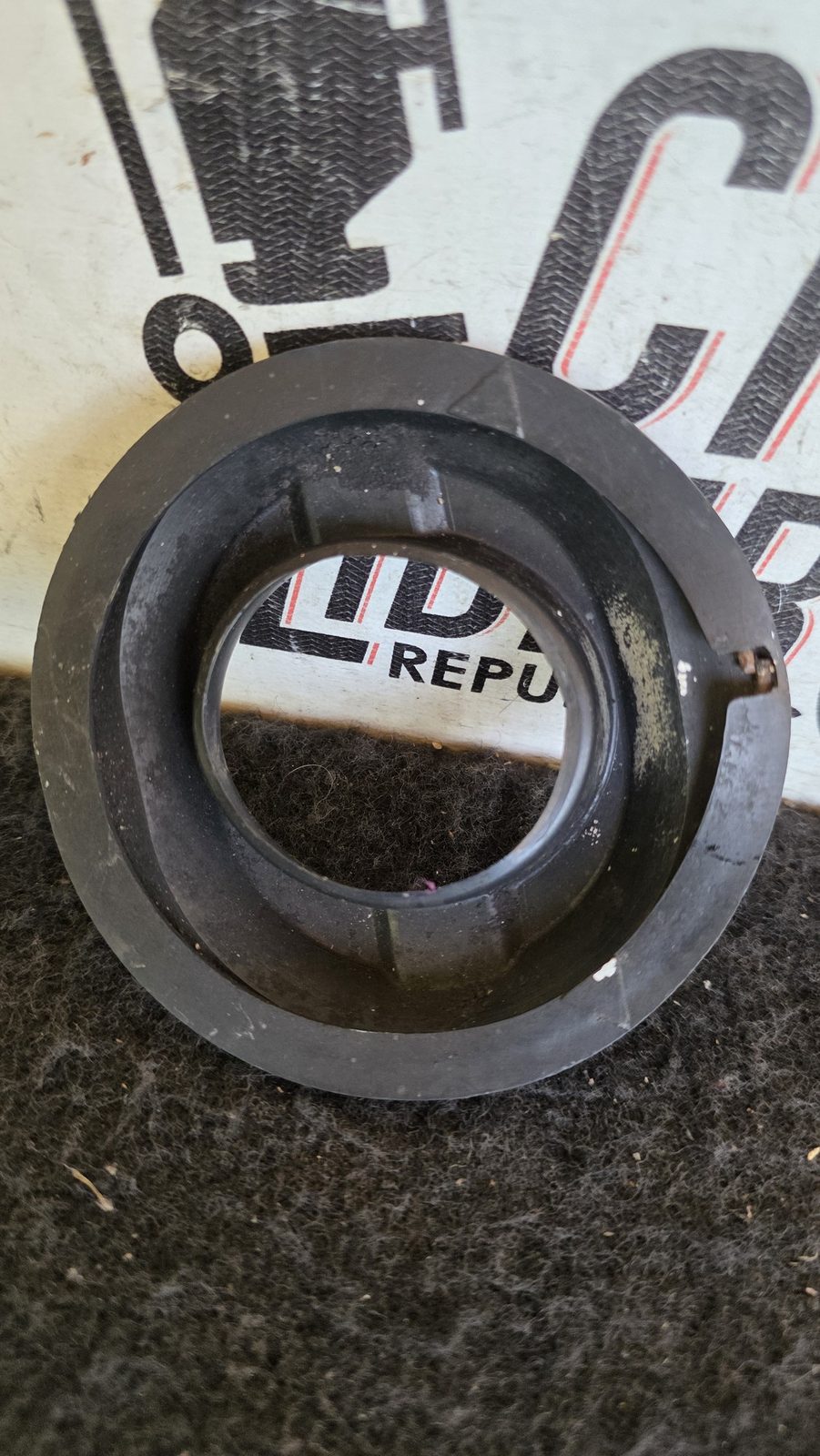Empaque Tubo Tanque De Gasolina Mazda 323 1.3 1989 MT