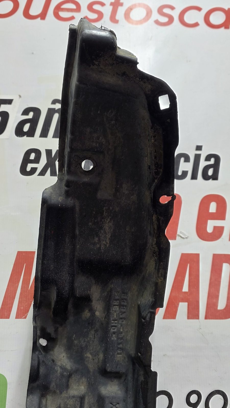 Paso Rueda Guarda barro Polvo Delantero Der Daihatsu Terios 1.3 1998 MT