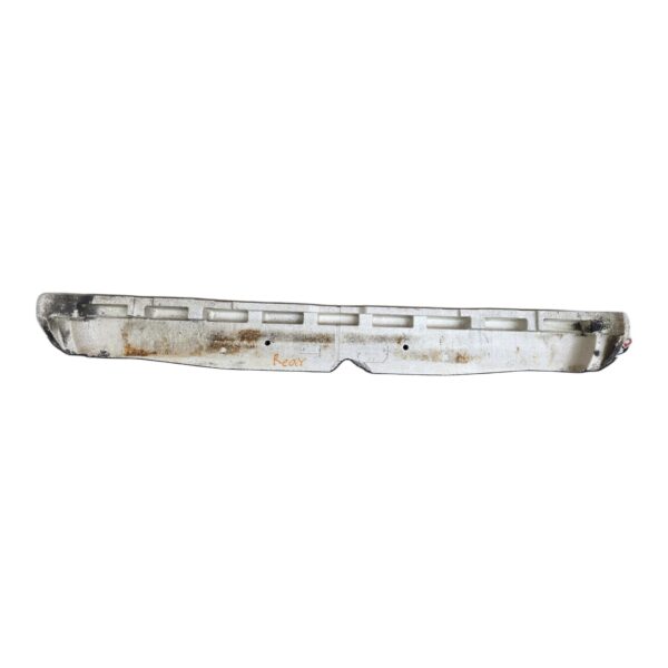 Icopor parchoque bumper trasero Nissan Sentra 1.6 1994 MT