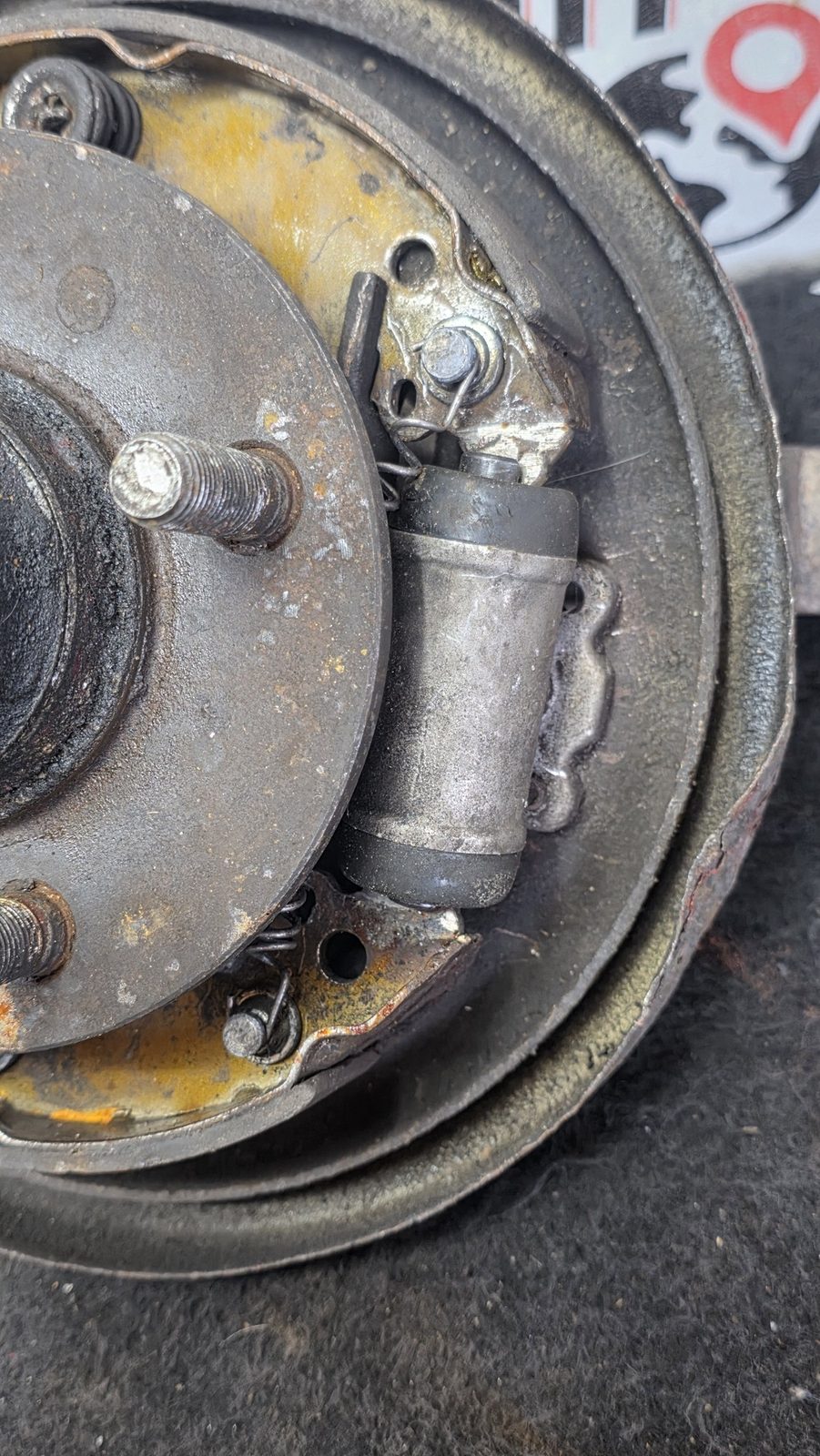 porta magueta campana freno Trasero Der Nissan Sentra B13 1.6 1994 MT