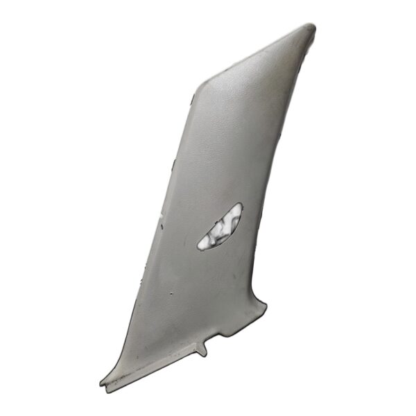 Cobertor Cinturon Trasero Izquierdo Paral Nissan Sentra B13 1.6 1994 MT